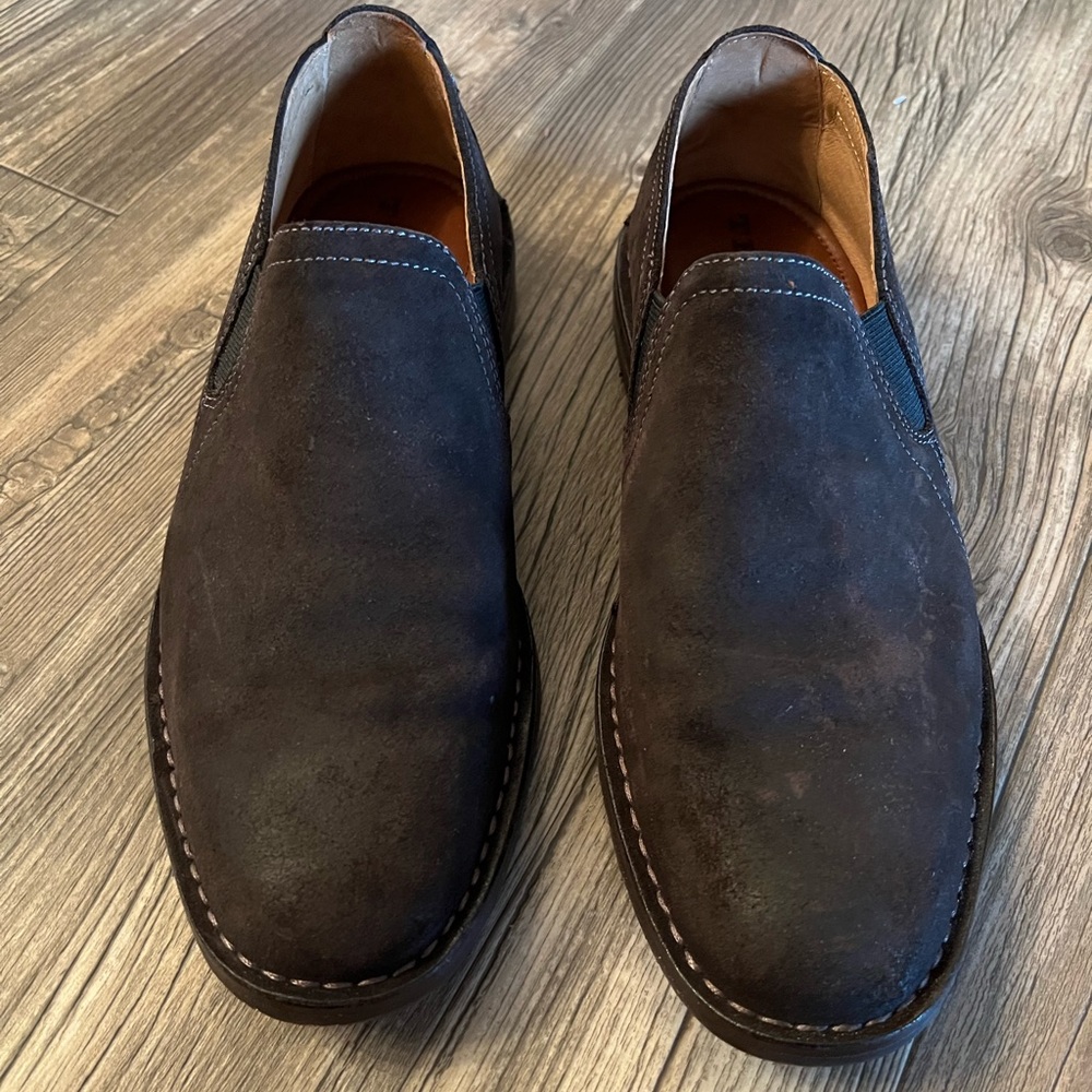Brown Men’s Dress shoes. Size 8